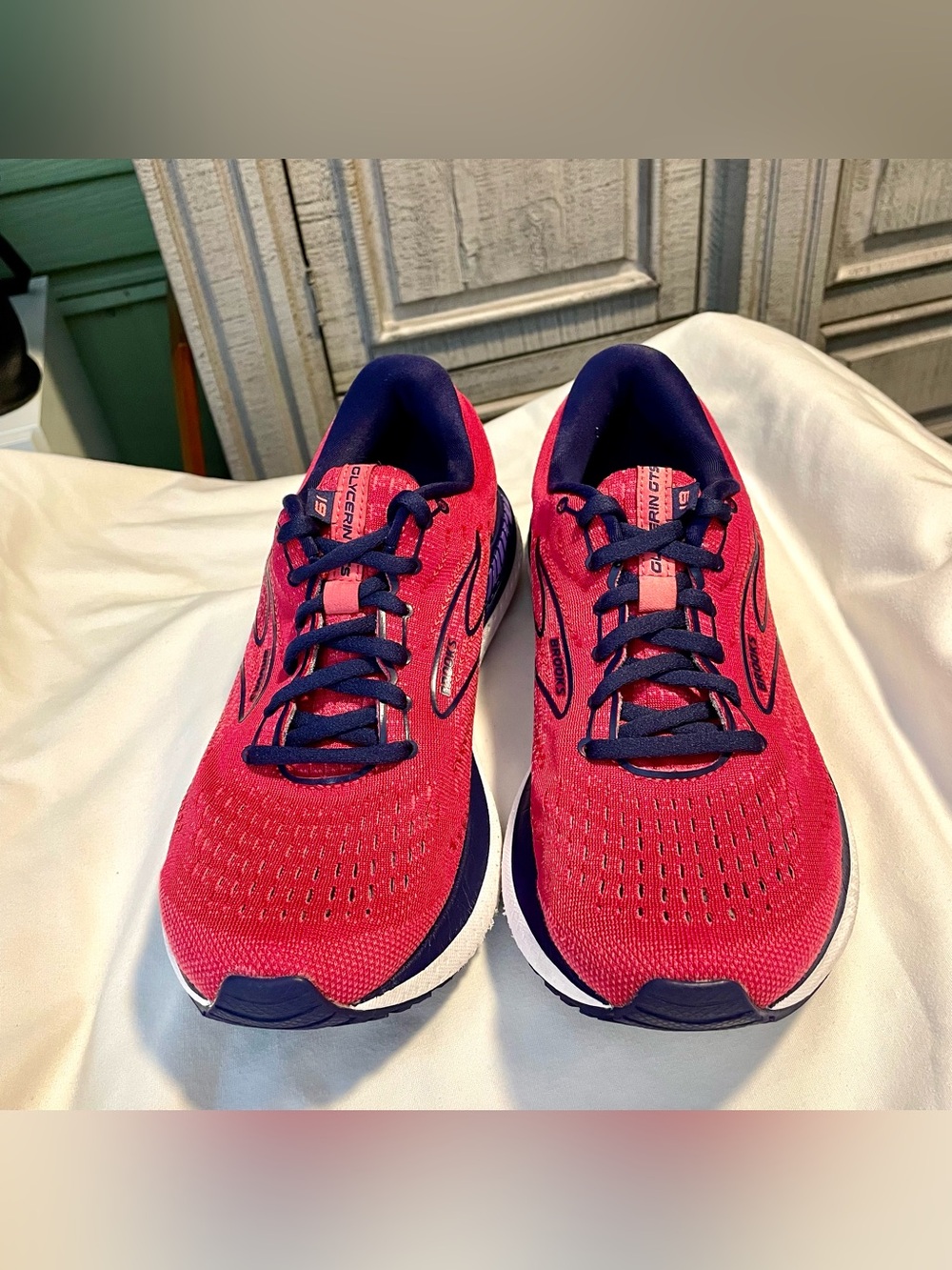Brooks Glycerin 19 Running Shoes - Hot Pink  & Navy Womens Size 8.5 M - Comfort